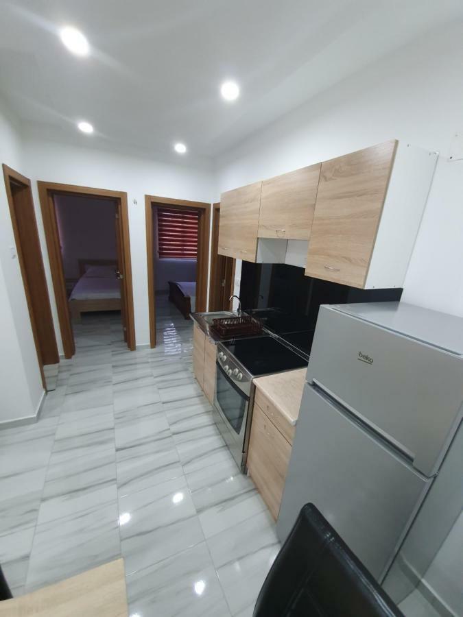 Apartments Melbourne Ulcinj Exterior photo
